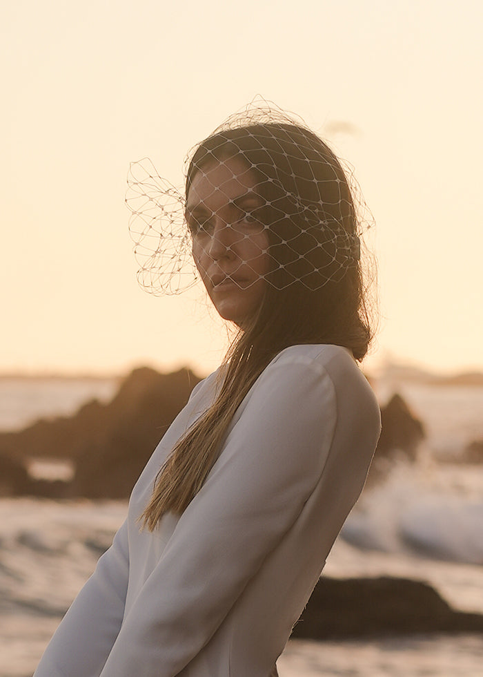 Model wears the perfect veil for wedding gown 